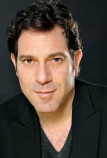 фото Nicholas Stribakos