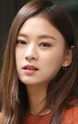 фото Кон Е-джи