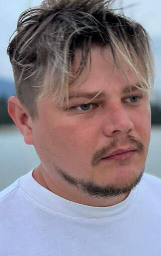 фото Максим Жуков