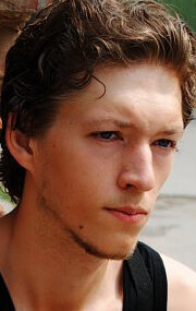 фото Артём Безуглый