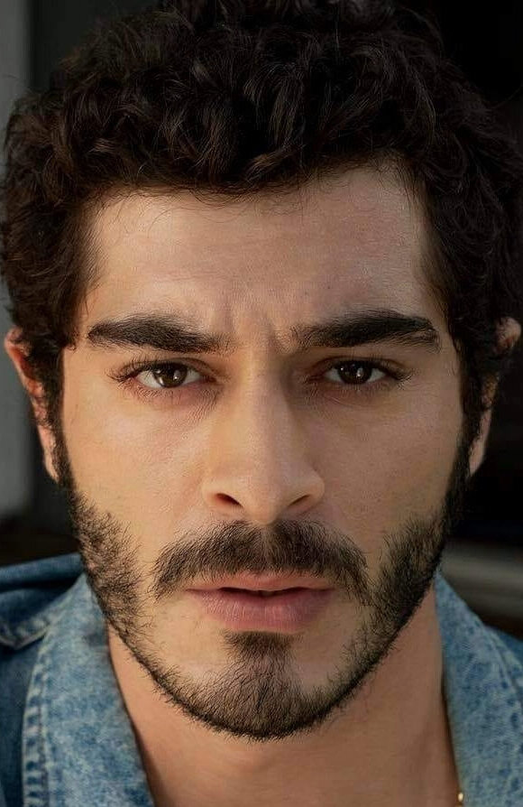 фото Бурак Дениз