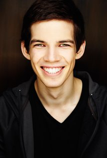 фото Atlas Adams