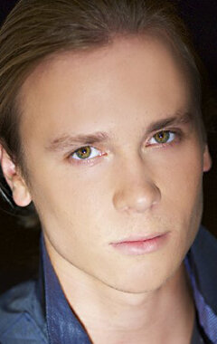 фото Камерон Греко