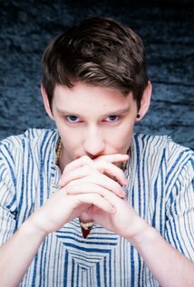 фото Томас Джеймс