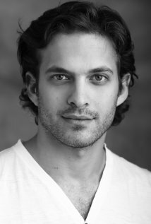 фото Захари Фолл