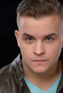 фото Тайлер Эванс