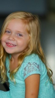 фото Charlie James