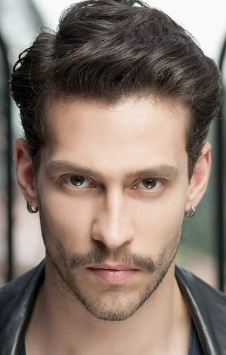 фото Экин Коч