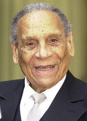 фото Эдмундо Рос