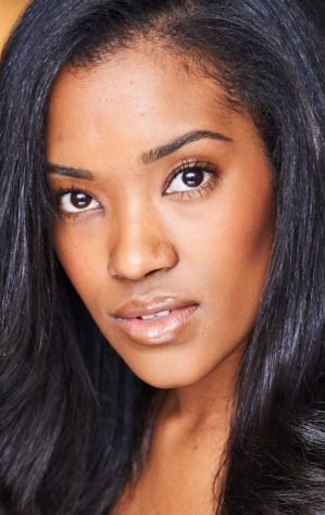 фото Кортни Белл