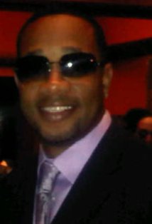 фото Отис Бест