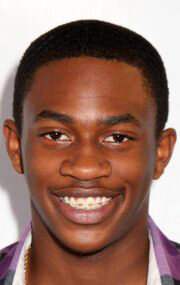 фото Малкольм Дэвид Келли