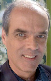 фото Густаво Оттони