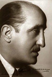 фото Энрике Серрано