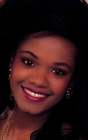 фото Микаэла