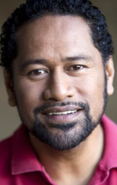 фото Джей Лагаая