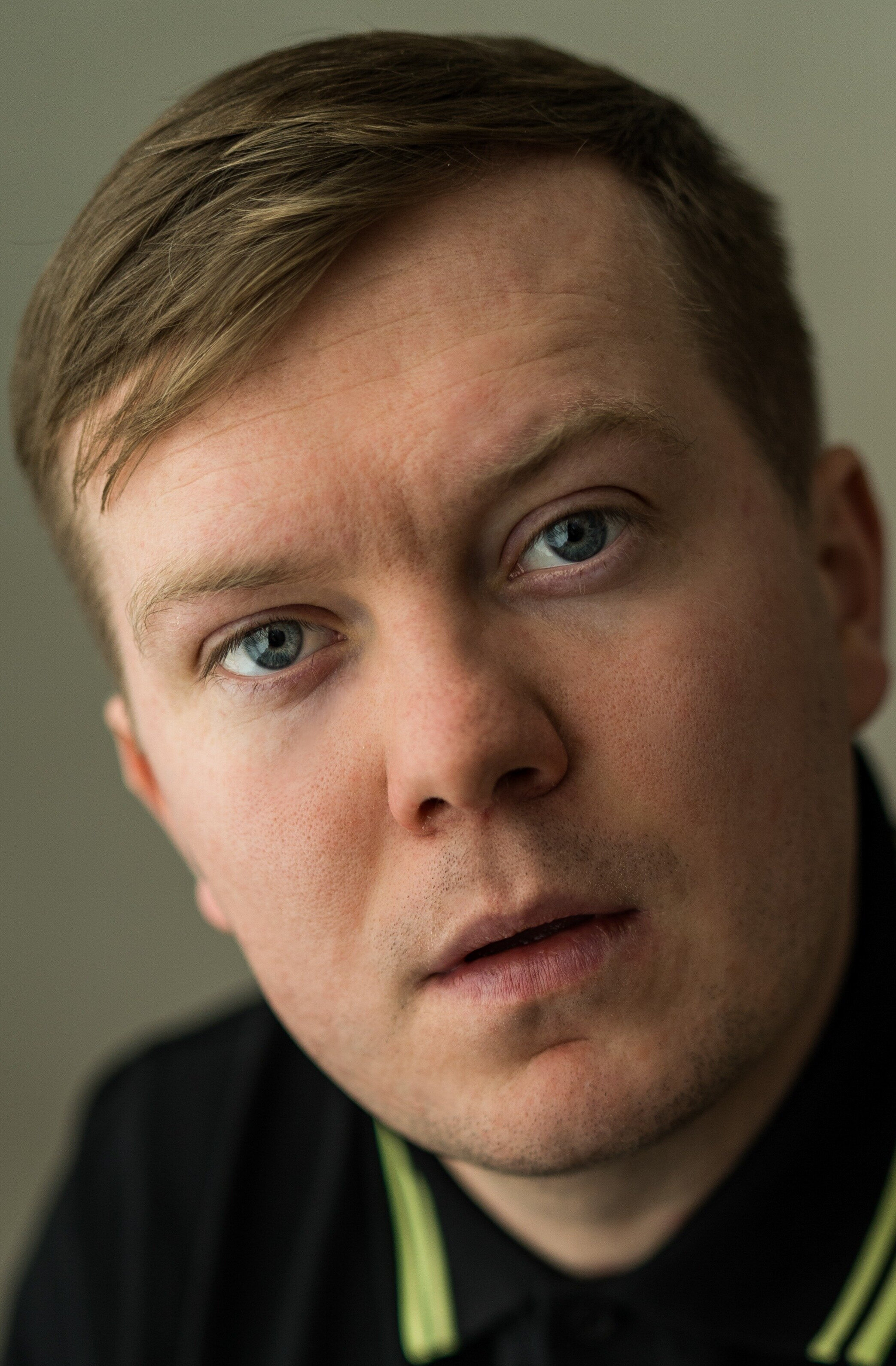 фото Юэн Беннет