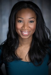 фото Клара Эмануэл