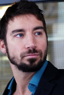 фото Dominic Hardy