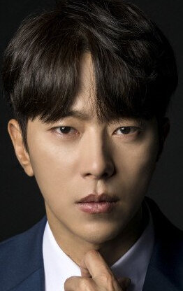 фото Юн Хён-мин