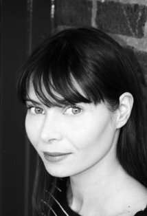 фото Алекс Баркер