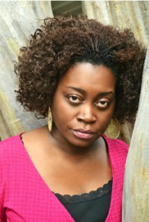 фото Mae Chapman