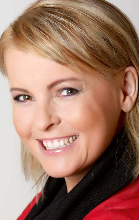 фото Ивета Бартошова