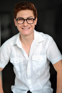 фото Кеннет Тайнен