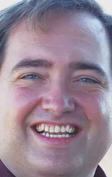 фото Р.Дж. Нестор