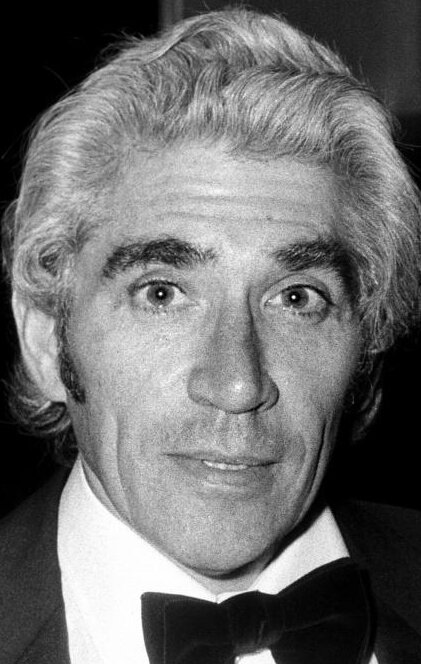 фото Фрэнк Финлей