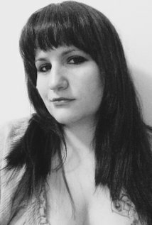 фото Toni Marie Perry