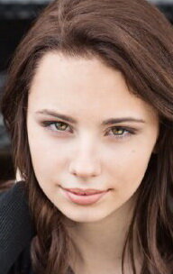 фото Кора Стоун