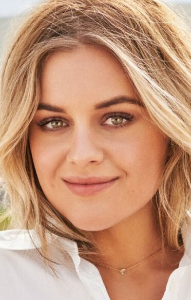 фото Келси Баллерини