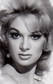 фото Клер Голдинг