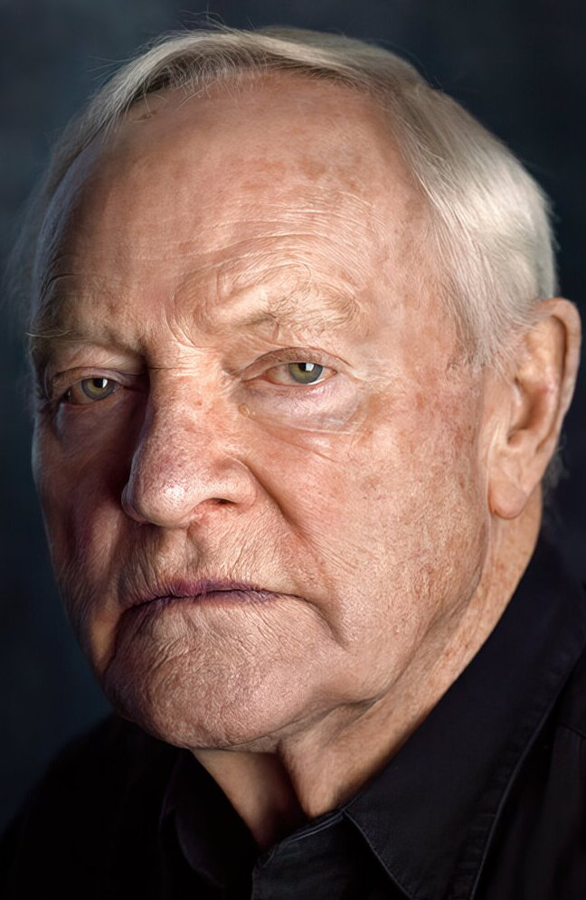 фото Джулиан Гловер