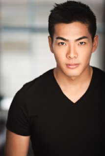 фото Дерек Кван