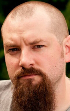 фото Гарет Брук