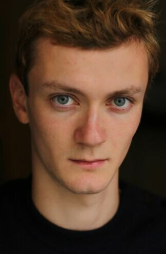 фото Том Ривуар