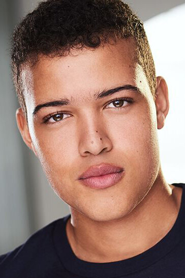 фото Брэдли Констант