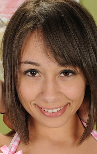 фото Афина Саммерс