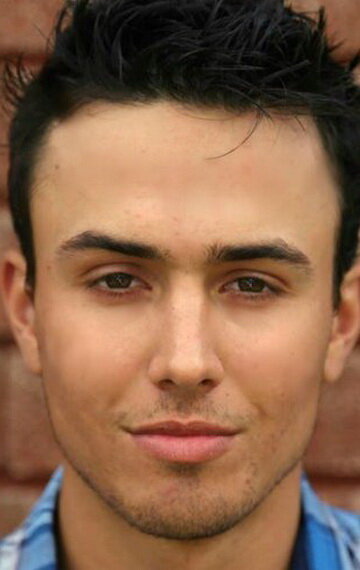 фото Люк Адамс