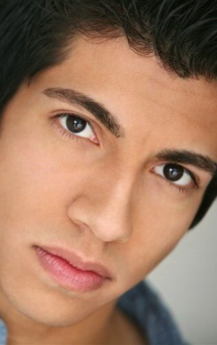 фото Райан Падилья