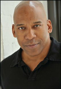 фото Эзра Найт