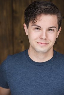 фото Джош Оппер