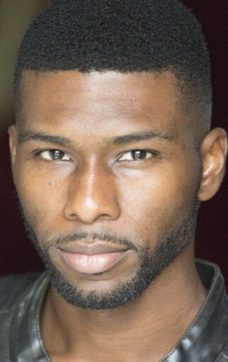 фото Уоррингтон Этьенн