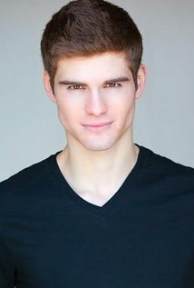 фото Трэвис Джеймс