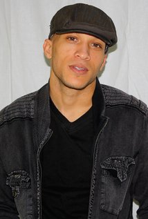 фото Derek Bradley