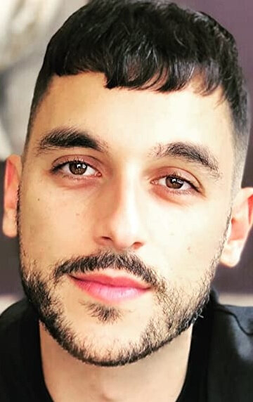 фото Dara Safvatnia