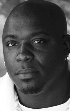 фото Omar «Amaru» D. Lewis Sr.