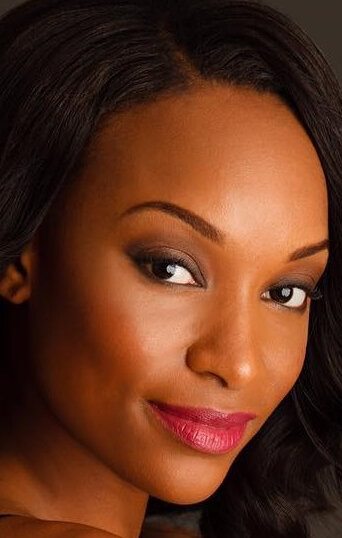 фото Ашани Робертс